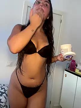 Try our girls live displays and explore the company of endless strippers, with beautiful physiques, vibrating toys and more.