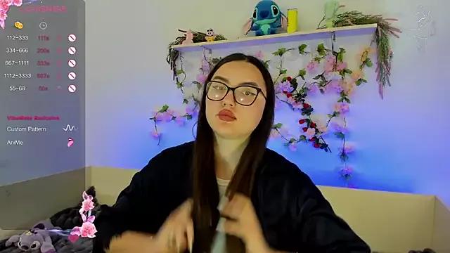 MiraLuccian from StripChat is Freechat