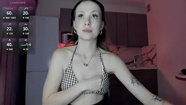 Miriamleroy_ from StripChat is Freechat