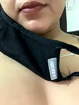 misharani00 from StripChat is Freechat