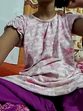 miss-amelia9 from StripChat is Freechat