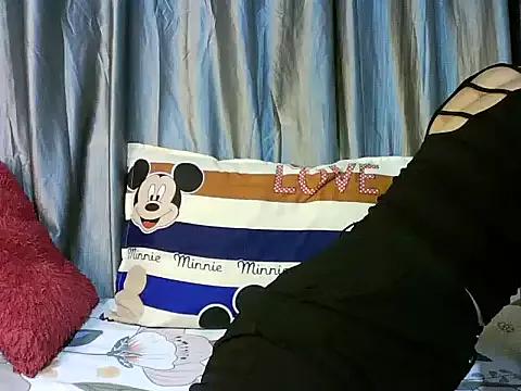 Miss-Priyanka from StripChat is Freechat