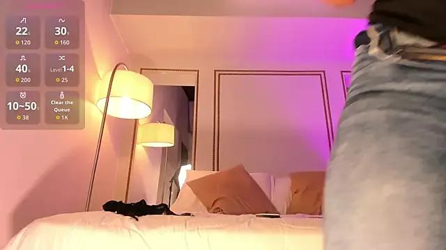 Miss_Ambeer from StripChat is Freechat