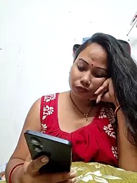 Try our girls live displays and explore the company of endless strippers, with beautiful physiques, vibrating toys and more.