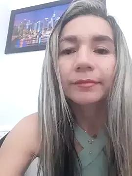 miss_luna15 from StripChat