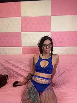 Try our girls live displays and explore the company of endless strippers, with beautiful physiques, vibrating toys and more.