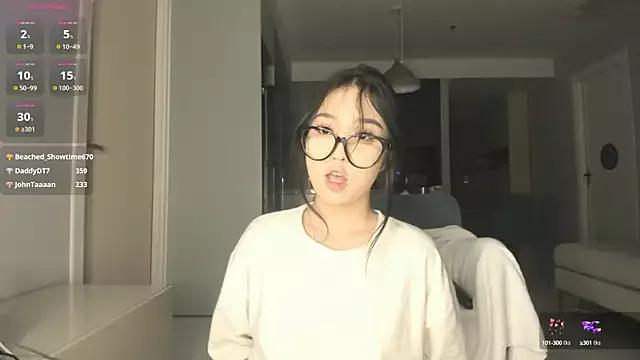 miss_sua from StripChat is Freechat