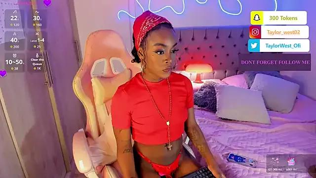 Miss_westt_ from StripChat is Freechat