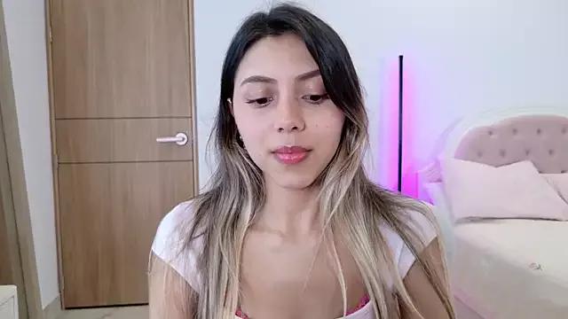 Photos of MissBecka_ from StripChat is Freechat