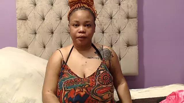 MissBOOBSDIVA from StripChat is Freechat