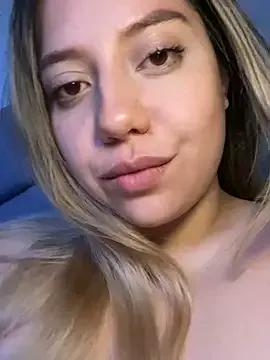 Try our girls live displays and explore the company of endless strippers, with beautiful physiques, vibrating toys and more.