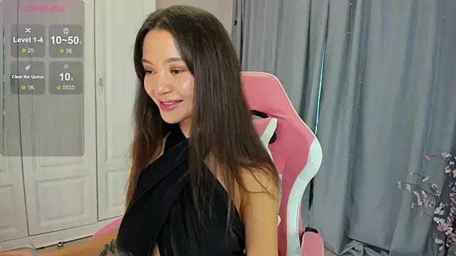 MissiMoore from StripChat is Freechat