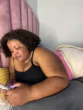 MissLola27 from StripChat