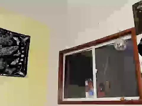 missluna27 from StripChat is Freechat