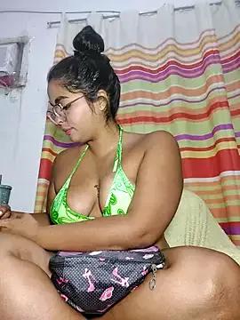 Try our girls live displays and explore the company of endless strippers, with beautiful physiques, vibrating toys and more.