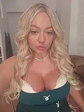 Try our girls live displays and explore the company of endless strippers, with beautiful physiques, vibrating toys and more.