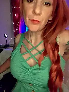 Try our girls live displays and explore the company of endless strippers, with beautiful physiques, vibrating toys and more.
