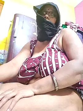 mistirani from StripChat is Freechat