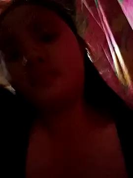 model-sexxy from StripChat is Freechat