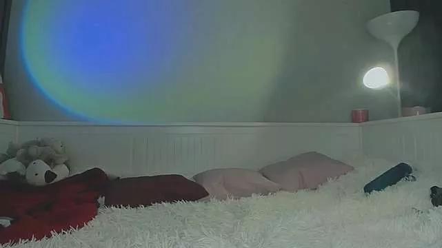 MollyBer from StripChat