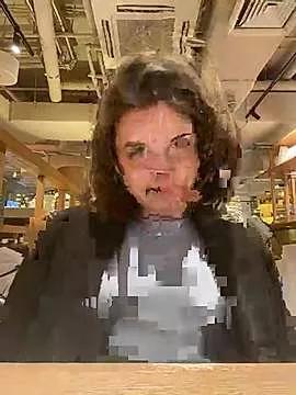 MollyBer from StripChat