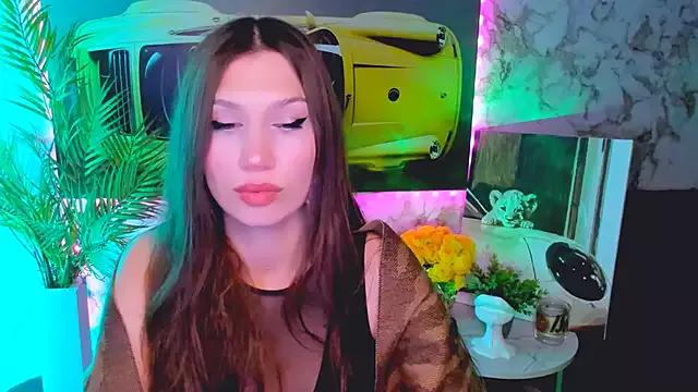 Try our girls live displays and explore the company of endless strippers, with beautiful physiques, vibrating toys and more.