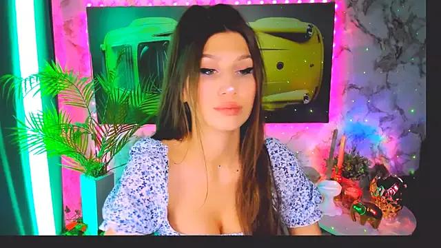 Try our girls live displays and explore the company of endless strippers, with beautiful physiques, vibrating toys and more.