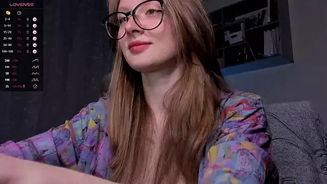 mollytuck from StripChat is Freechat