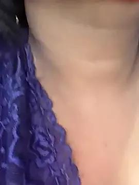 MOM-SUN-COUPLE from StripChat is Freechat