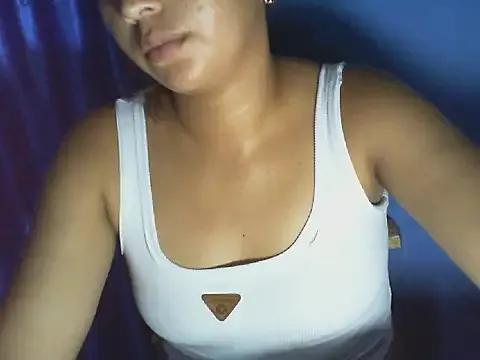 Try our girls live displays and explore the company of endless strippers, with beautiful physiques, vibrating toys and more.