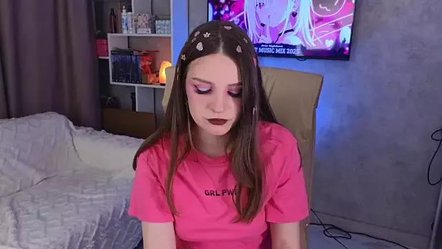 Try our girls live displays and explore the company of endless strippers, with beautiful physiques, vibrating toys and more.