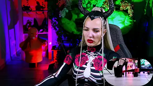 Avatar of MonicaMaxwel