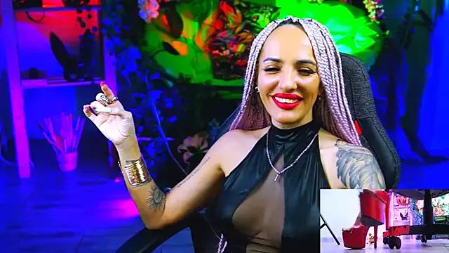 MonicaMaxwel from StripChat is Freechat