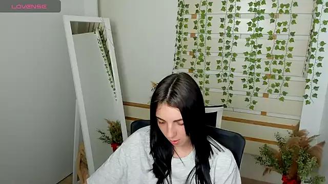MonikaJane from StripChat is Freechat