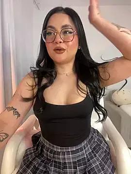 Try our girls live displays and explore the company of endless strippers, with beautiful physiques, vibrating toys and more.