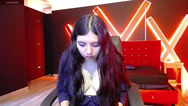 Try our girls live displays and explore the company of endless strippers, with beautiful physiques, vibrating toys and more.