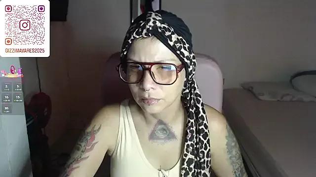 moon_cat85 from StripChat