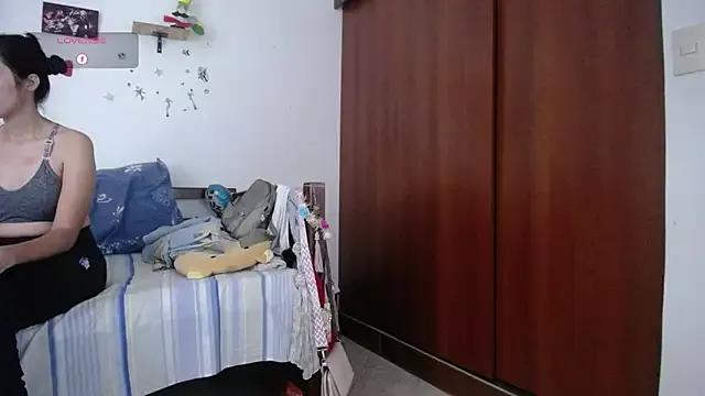 Moon_lunita from StripChat is Freechat