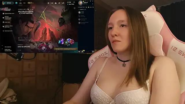 Try our girls live displays and explore the company of endless strippers, with beautiful physiques, vibrating toys and more.