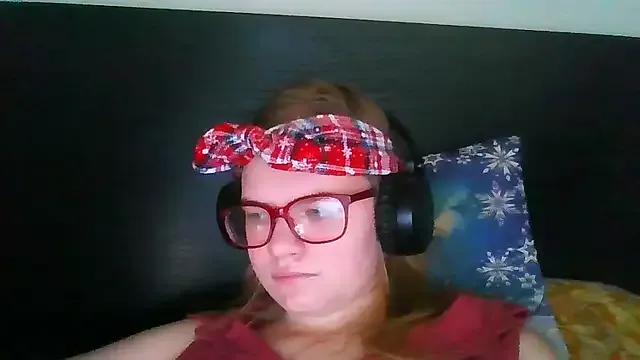 Try our girls live displays and explore the company of endless strippers, with beautiful physiques, vibrating toys and more.