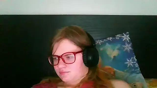 Moonolighta from StripChat is Freechat