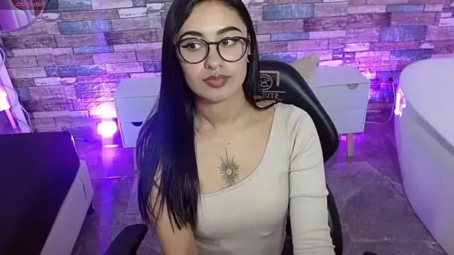 Moonshine_tay from StripChat is Freechat