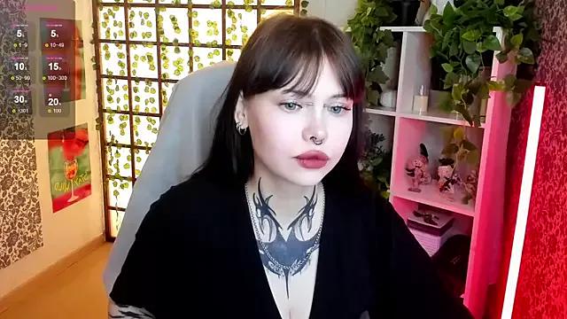 Morana_Batt from StripChat is Freechat
