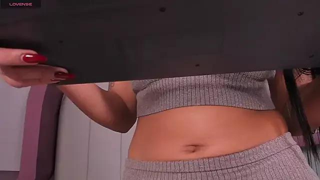 Try our girls live displays and explore the company of endless strippers, with beautiful physiques, vibrating toys and more.