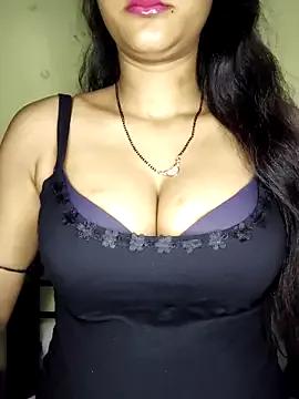 Mr-n-miss from StripChat is Freechat