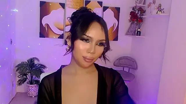 MS_LUNA from StripChat is Freechat