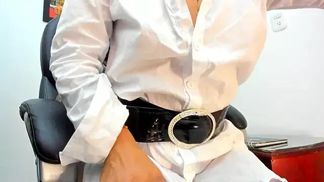 Ms_lunaRose from StripChat is Freechat