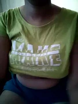 MumbaiMaskGirl model from StripChat