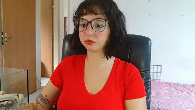 myamillor from StripChat is Freechat