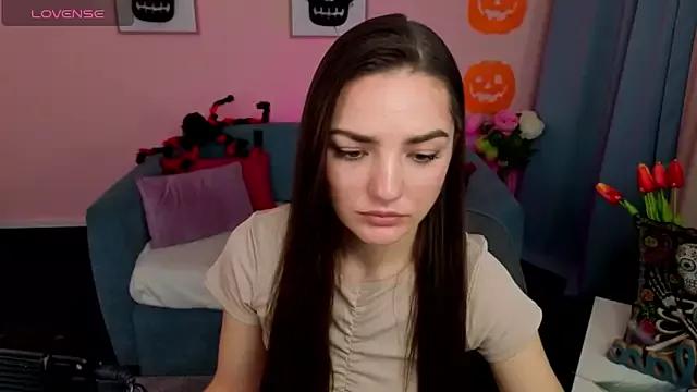 MyEllaLuvs from StripChat is Freechat